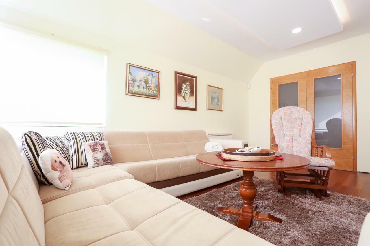 Sunnyside Villa 塞拉耶佛 外观 照片